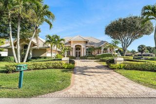16 Rabbits Run, Palm Beach Gardens, FL 33418