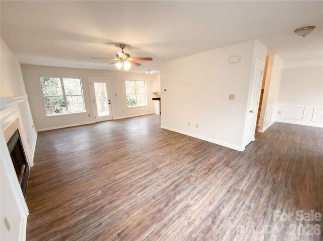 5719 Rocbridge Lane, Charlotte, NC 28208