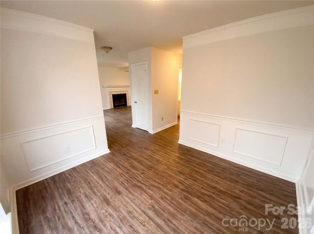 5719 Rocbridge Lane, Charlotte, NC 28208