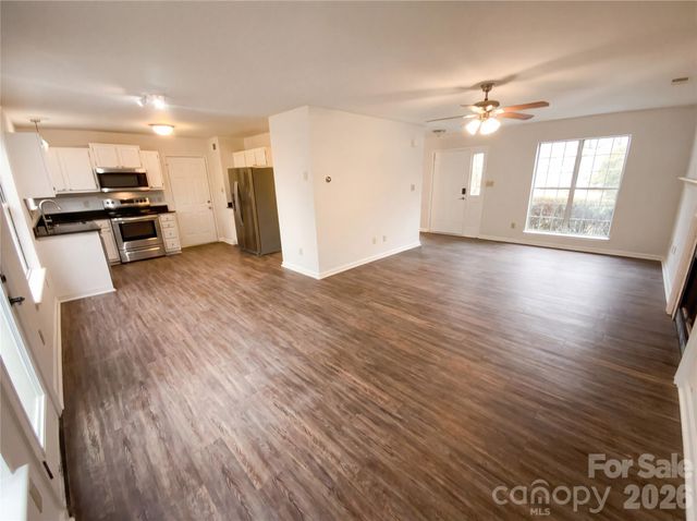 5719 Rocbridge Lane, Charlotte, NC 28208