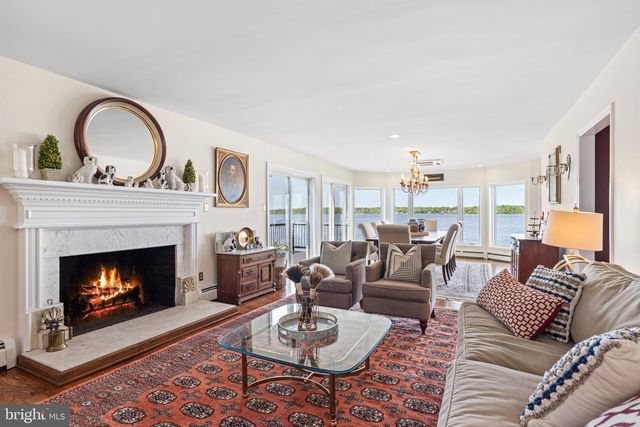 7831 SOUTHDOWN RD, Alexandria, VA 22308