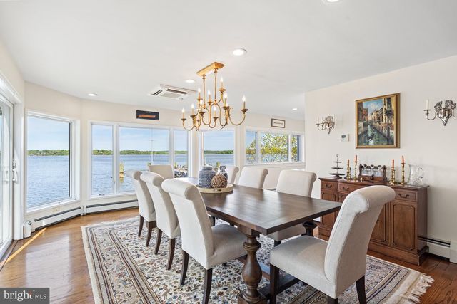 7831 SOUTHDOWN RD, Alexandria, VA 22308