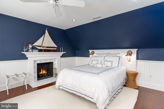 7831 SOUTHDOWN RD, Alexandria, VA 22308