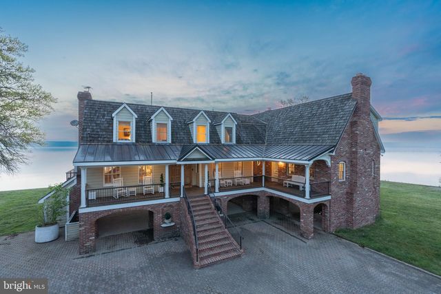 7831 SOUTHDOWN RD, Alexandria, VA 22308