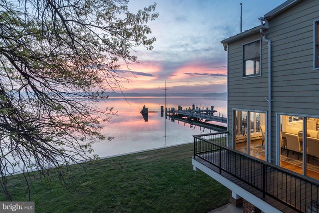 7831 SOUTHDOWN RD, Alexandria, VA 22308