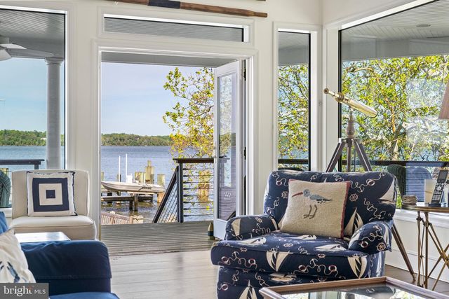 7831 SOUTHDOWN RD, Alexandria, VA 22308