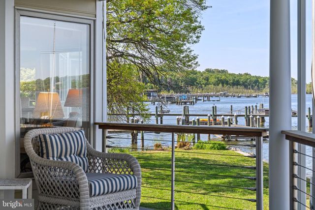 7831 SOUTHDOWN RD, Alexandria, VA 22308