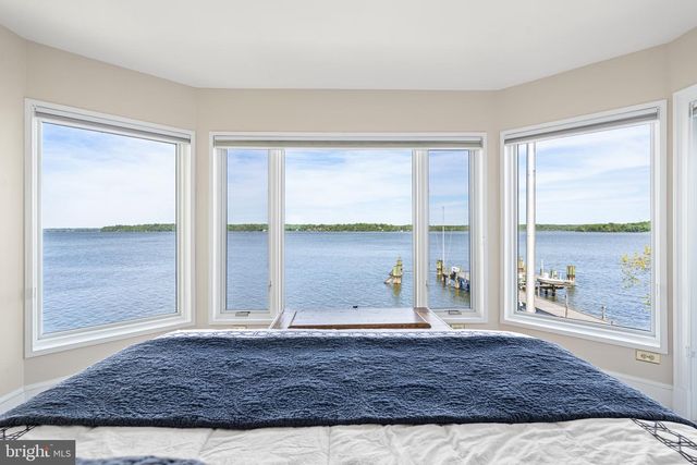 7831 SOUTHDOWN RD, Alexandria, VA 22308