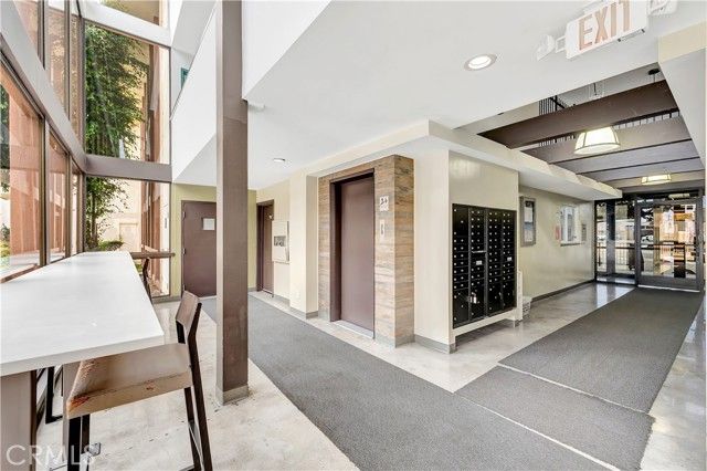 5585 E Pacific Coast HWY 342, Long Beach, CA 90804