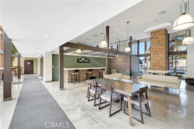 5585 E Pacific Coast HWY 342, Long Beach, CA 90804