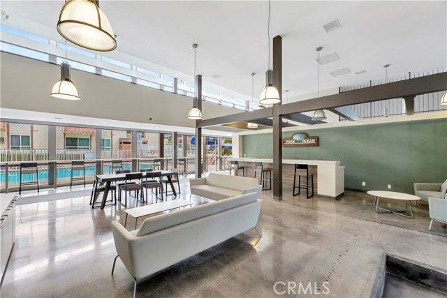 5585 E Pacific Coast HWY 342, Long Beach, CA 90804