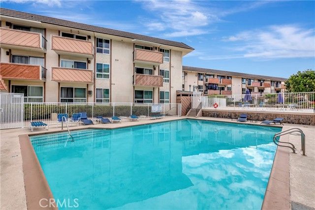 5585 E Pacific Coast HWY 342, Long Beach, CA 90804