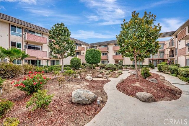 5585 E Pacific Coast HWY 342, Long Beach, CA 90804