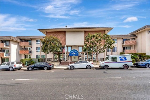 5585 E Pacific Coast HWY 342, Long Beach, CA 90804