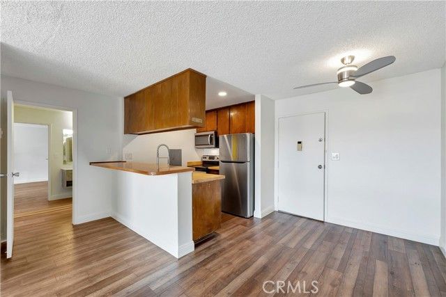 5585 E Pacific Coast HWY 342, Long Beach, CA 90804