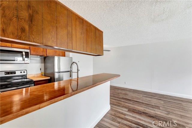 5585 E Pacific Coast HWY 342, Long Beach, CA 90804