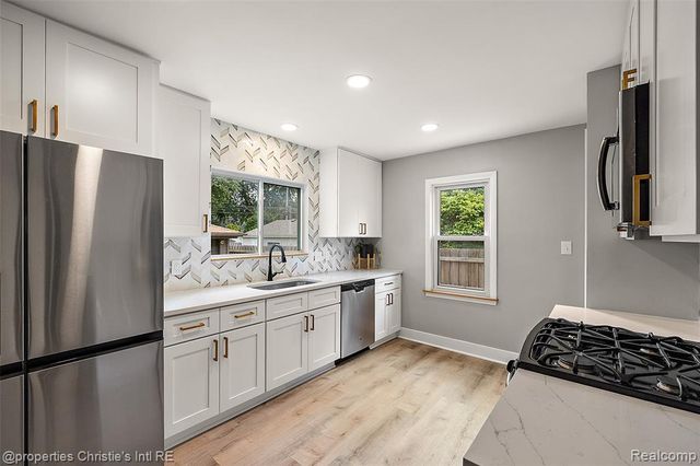 3022 N Blair Avenue, Royal Oak, MI 48073
