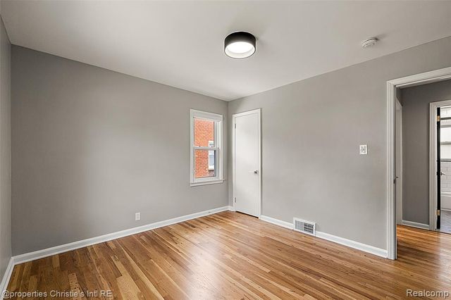 3022 N Blair Avenue, Royal Oak, MI 48073