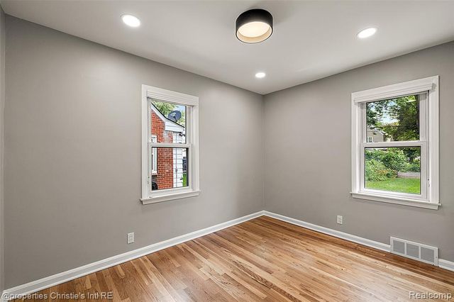 3022 N Blair Avenue, Royal Oak, MI 48073