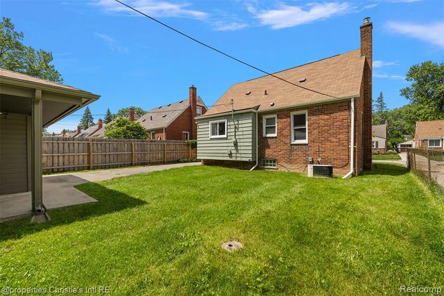 3022 N Blair Avenue, Royal Oak, MI 48073