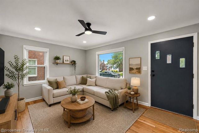 3022 N Blair Avenue, Royal Oak, MI 48073