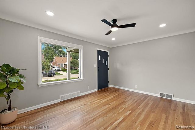 3022 N Blair Avenue, Royal Oak, MI 48073