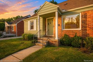 3022 N Blair Avenue, Royal Oak, MI 48073