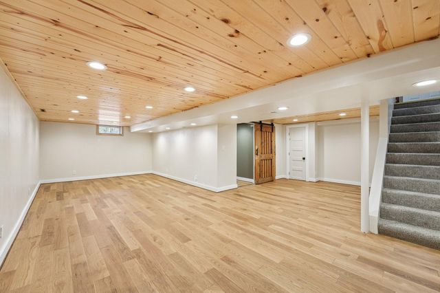 585 9th Street N, Bayport, MN 55003