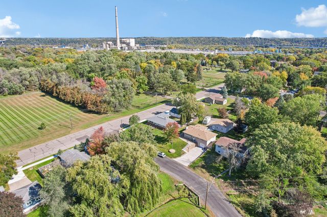 585 9th Street N, Bayport, MN 55003
