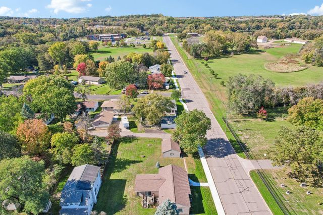 585 9th Street N, Bayport, MN 55003