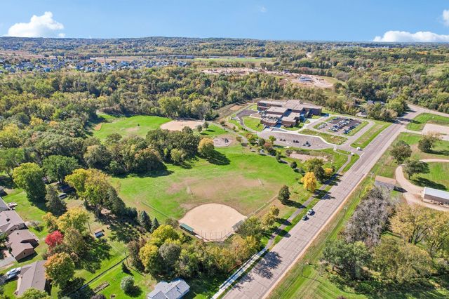 585 9th Street N, Bayport, MN 55003