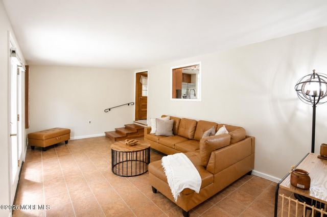 85 Swartzel Drive, Middletown, NJ 07748