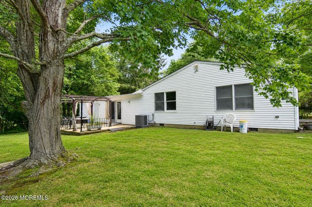 85 Swartzel Drive, Middletown, NJ 07748