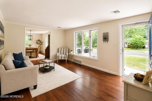 85 Swartzel Drive, Middletown, NJ 07748