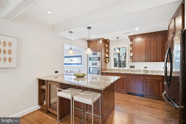 6424 BROAD ST, Bethesda, MD 20816