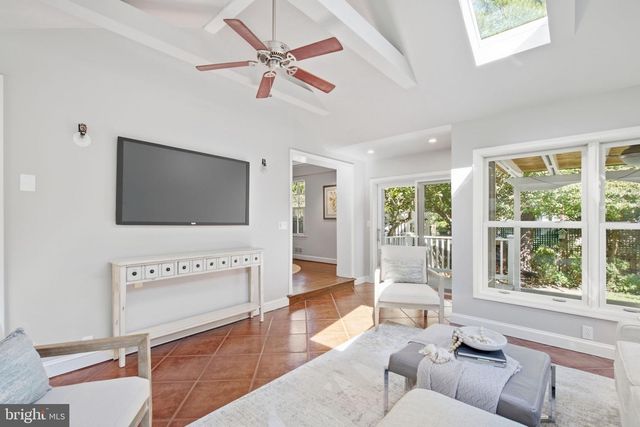 6424 BROAD ST, Bethesda, MD 20816