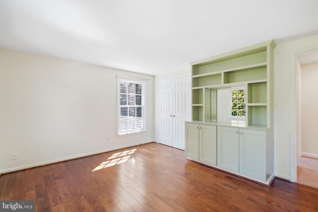 6424 BROAD ST, Bethesda, MD 20816