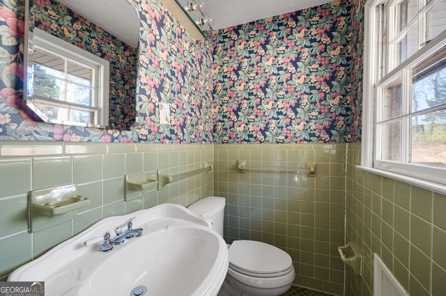 1330 Hidden Circle Drive, Sugar Hill, GA 30518