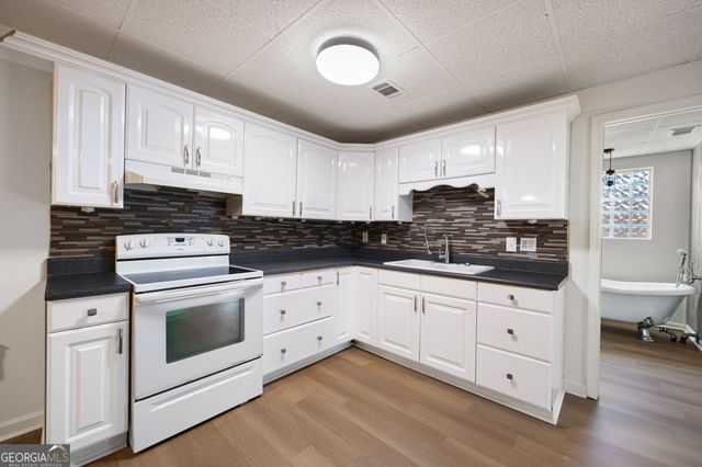 1330 Hidden Circle Drive, Sugar Hill, GA 30518