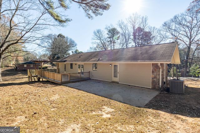 1330 Hidden Circle Drive, Sugar Hill, GA 30518