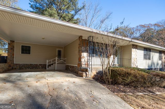 1330 Hidden Circle Drive, Sugar Hill, GA 30518