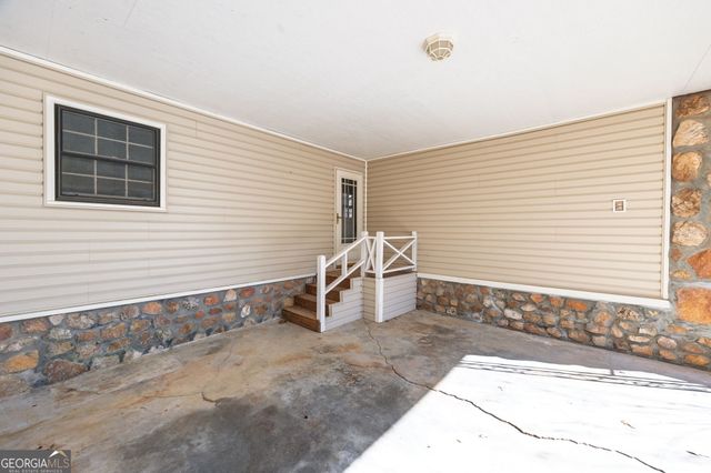 1330 Hidden Circle Drive, Sugar Hill, GA 30518