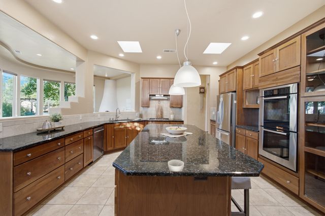 13301 Twilight Trail Place NE, Albuquerque, NM 87111