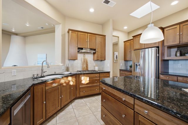 13301 Twilight Trail Place NE, Albuquerque, NM 87111