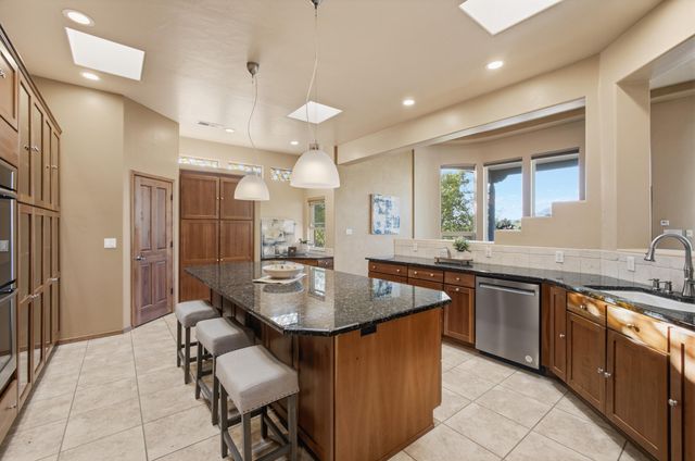 13301 Twilight Trail Place NE, Albuquerque, NM 87111