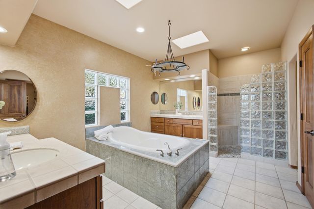 13301 Twilight Trail Place NE, Albuquerque, NM 87111