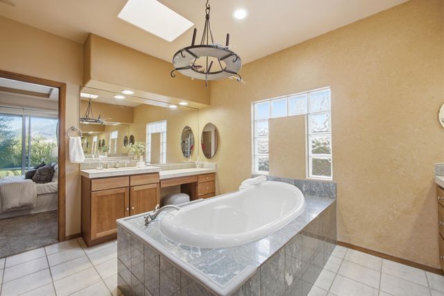 13301 Twilight Trail Place NE, Albuquerque, NM 87111