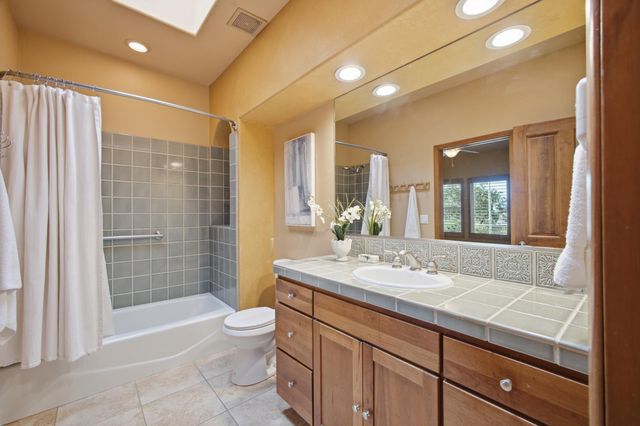 13301 Twilight Trail Place NE, Albuquerque, NM 87111