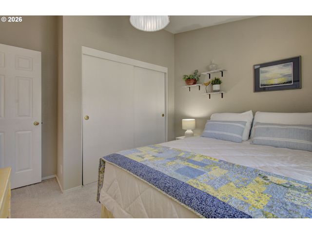 5101 Ne 121ST Ave 180, Vancouver, WA 98682