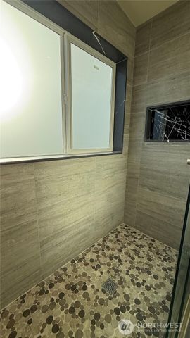 9025 38th Avenue S, Seattle, WA 98118